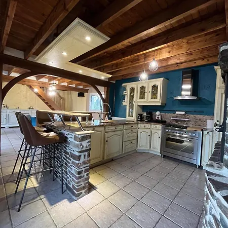 Aux Charmes De La Campagne Millieres