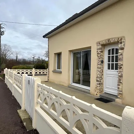 Aux Charmes De La Campagne Holiday home *