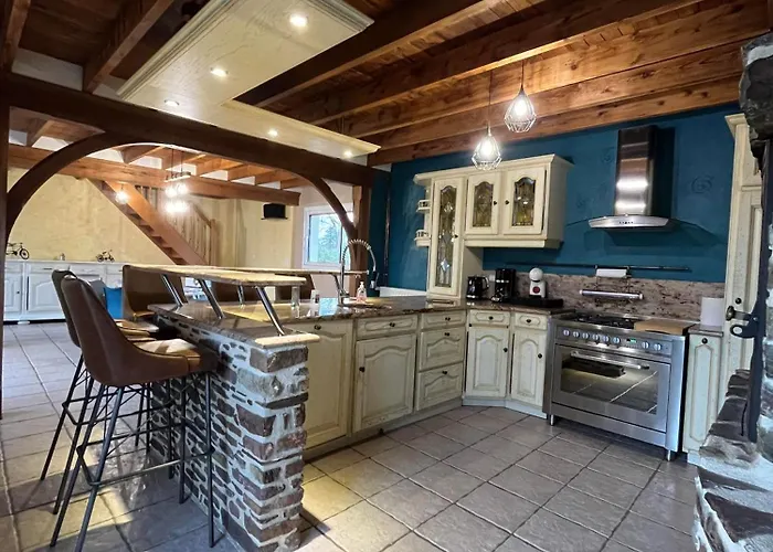 Aux Charmes De La Campagne Millieres