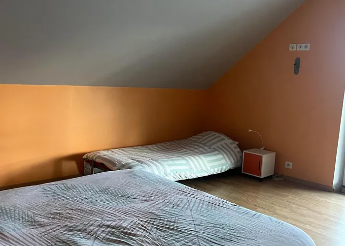 Aux Charmes De La Campagne Tatil Evi Millieres